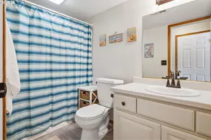 200 N 31st Ave, Cornelius, OR 97113 - Photo 27