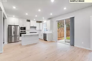 17003 SW Larikeet Ln, Beaverton, OR 97007 - Photo 9