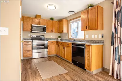 194 Boardwalk Way, Kelso, WA 98626 - Photo 11