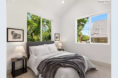 207 NE Going St #3, Portland, OR 97211 - Photo 9