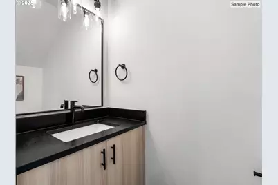 207 NE Going St #3, Portland, OR 97211 - Photo 7