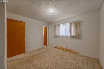 1900 Grant St, North Bend, OR 97459 - Photo 25