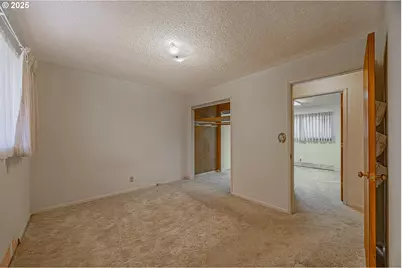 1900 Grant St, North Bend, OR 97459 - Photo 23