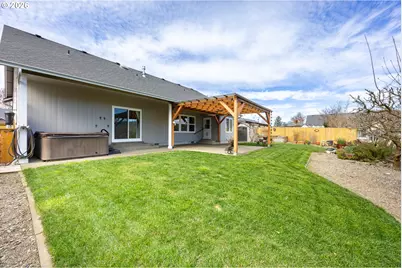 310 Ashwood St, Sutherlin, OR 97479 - Photo 35