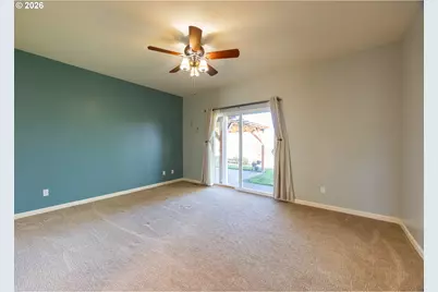 310 Ashwood St, Sutherlin, OR 97479 - Photo 13