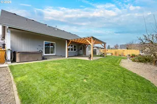 310 Ashwood St, Sutherlin, OR 97479 - Photo 33