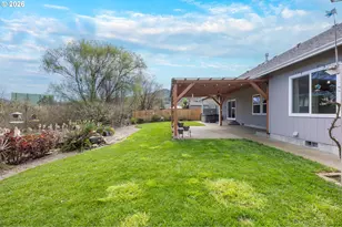 310 Ashwood St, Sutherlin, OR 97479 - Photo 35