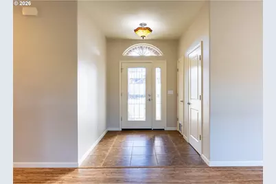 310 Ashwood St, Sutherlin, OR 97479 - Photo 7