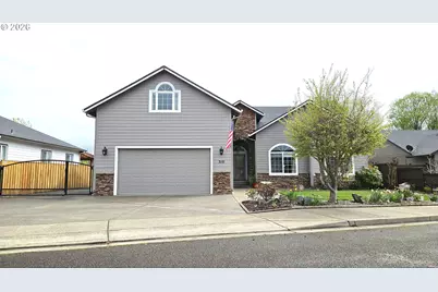 310 Ashwood St, Sutherlin, OR 97479 - Photo 7