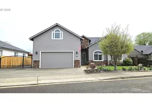 310 Ashwood St, Sutherlin, OR 97479 - Photo 7