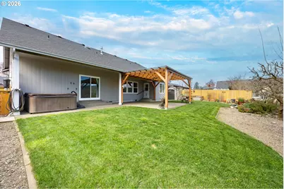 310 Ashwood St, Sutherlin, OR 97479 - Photo 29