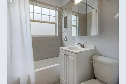 709 SW 16th Ave #304, Portland, OR 97205 - Photo 15