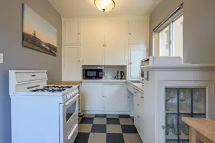 709 SW 16th Ave, Portland, OR 97205 - Photo 13
