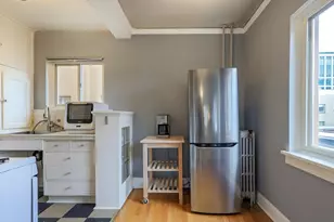 709 SW 16th Ave, Portland, OR 97205 - Photo 11