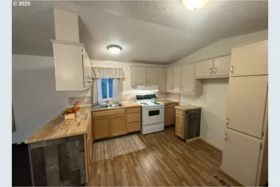 74866 Doan Rd #82, Rainier, OR 97048 - Photo 11