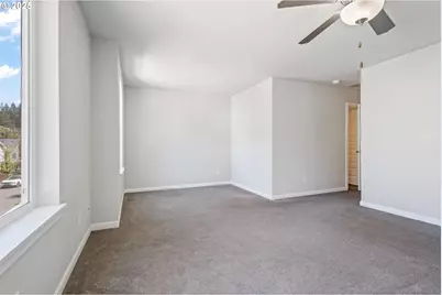 18600 SW Bluebird Ln, Beaverton, OR 97003 - Photo 31