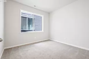 18600 SW Bluebird Ln, Beaverton, OR 97003 - Photo 17