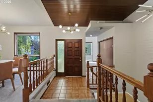 2816 SW Plum Ct, Portland, OR 97219 - Photo 13