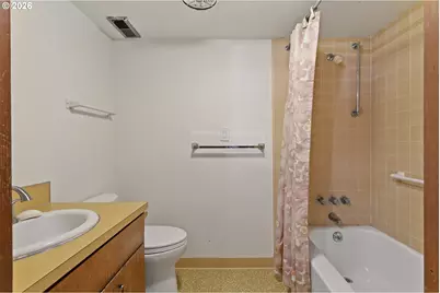 2816 SW Plum Ct, Portland, OR 97219 - Photo 35