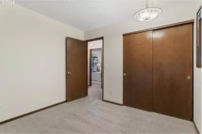2816 SW Plum Ct, Portland, OR 97219 - Photo 25