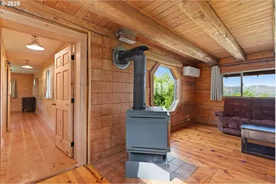 35912 Valley View Ln, Halfway, OR 97834 - Photo 17