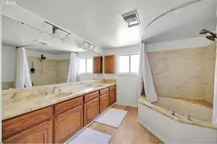 36250 Enterprise Rd, Creswell, OR 97426 - Photo 23