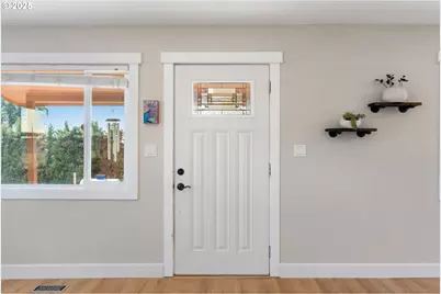 1175 NW Baker Dr, White Salmon, WA 98672 - Photo 9