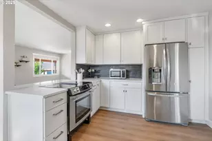 1175 NW Baker Dr, White Salmon, WA 98672 - Photo 13