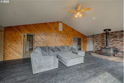 61842 Davis Slough Rd, Coos Bay, OR 97420 - Photo 23