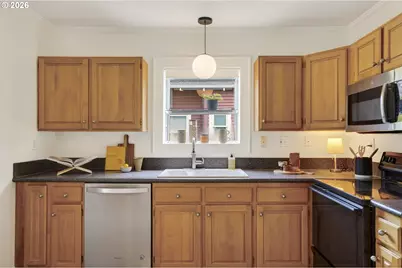 4523 NE Alameda St, Portland, OR 97213 - Photo 13