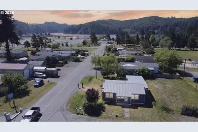 1025 N Lake Rd, Lakeside, OR 97449 - Photo 3