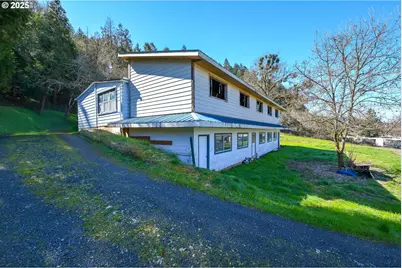 166 Whitson Ln, Myrtle Creek, OR 97457 - Photo 15