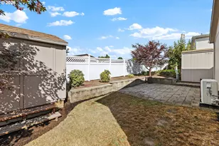 12450 SW Fischer Rd, Tigard, OR 97224 - Photo 15