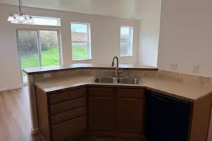 189 Quincy Ave, Roseburg, OR 97471 - Photo 7