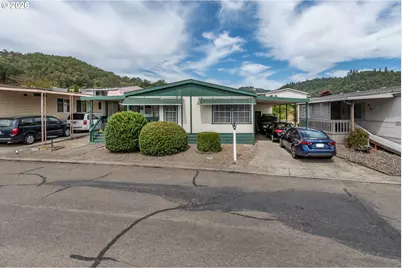 608 Shadow Ranch Ln, Roseburg, OR 97470 - Photo 37