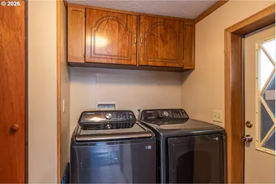 608 Shadow Ranch Ln, Roseburg, OR 97470 - Photo 33