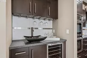 225 S Montgomery St, Portland, OR 97201 - Photo 19
