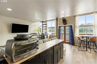 1401 N Tenmile Lake, Lakeside, OR 97449 - Photo 11