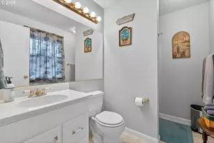 177 NE 34th Ct, Hillsboro, OR 97124 - Photo 23