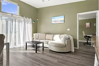 15325 NW Central Dr #304, Portland, OR 97229 - Photo 11