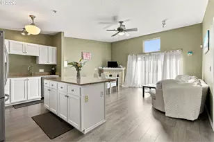 15325 NW Central Dr, Portland, OR 97229 - Photo 5