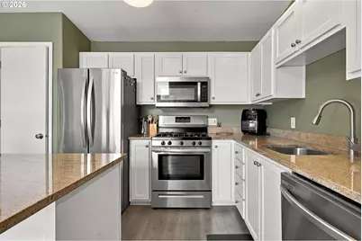 15325 NW Central Dr #304, Portland, OR 97229 - Photo 13