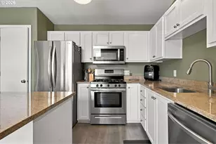 15325 NW Central Dr, Portland, OR 97229 - Photo 13