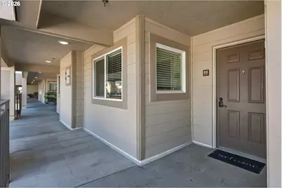 15325 NW Central Dr #304, Portland, OR 97229 - Photo 3