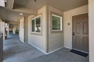 15325 NW Central Dr, Portland, OR 97229 - Photo 3
