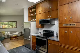 7725 SW Stewart St, Portland, OR 97223 - Photo 15
