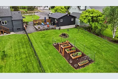 121 S Vista Way, Kelso, WA 98626 - Photo 35