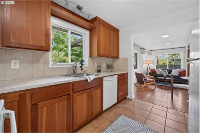 8015 N Mississippi Ave, Portland, OR 97217 - Photo 9