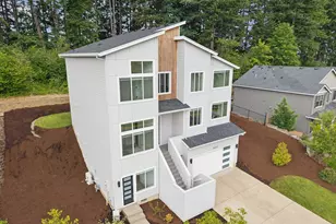 10025 SE Nicholas Dr, Happy Valley, OR 97086 - Photo 3