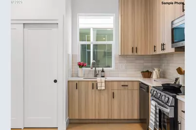 4358 NE Going St, Portland, OR 97218 - Photo 7